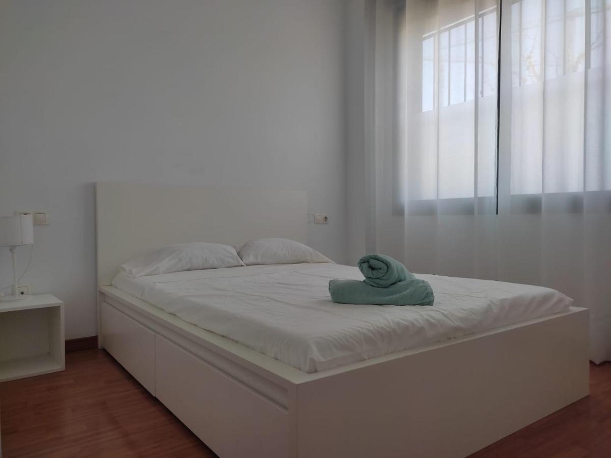 Ap4Us B1 - Apartment For Us - Sightseeing & Beach Near To Barcelona Badalona Exterior photo